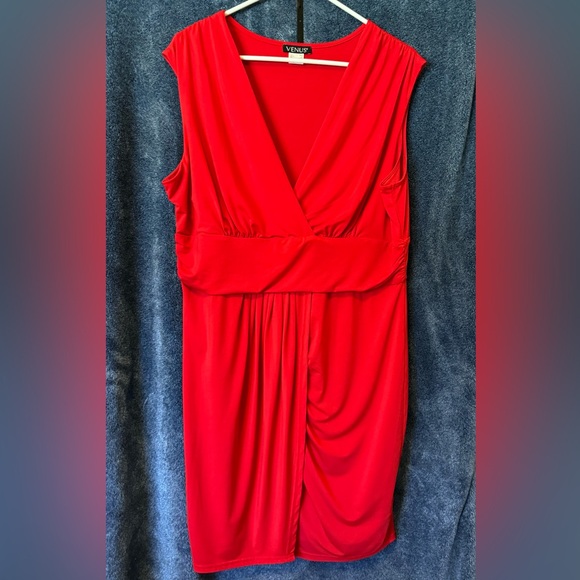 VENUS Dresses & Skirts - Venus Women’s Dress SZ XL